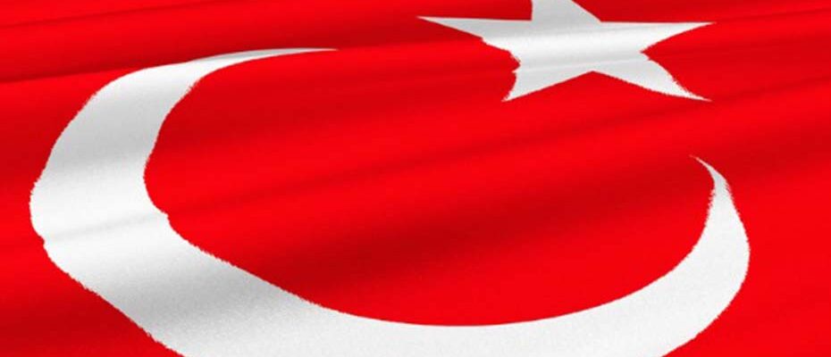 Das türkische Gesetz Nr. 6771 sieht Änderungen in 18 verfassungsrechtlichen Punkten vor. | © elzloy - Fotolia